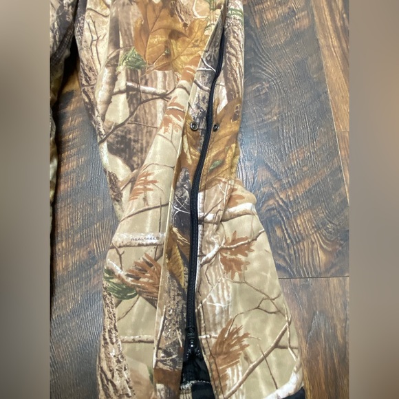 C.E. Schmidt Workwear Camo Overalls. - Picture 6 of 7